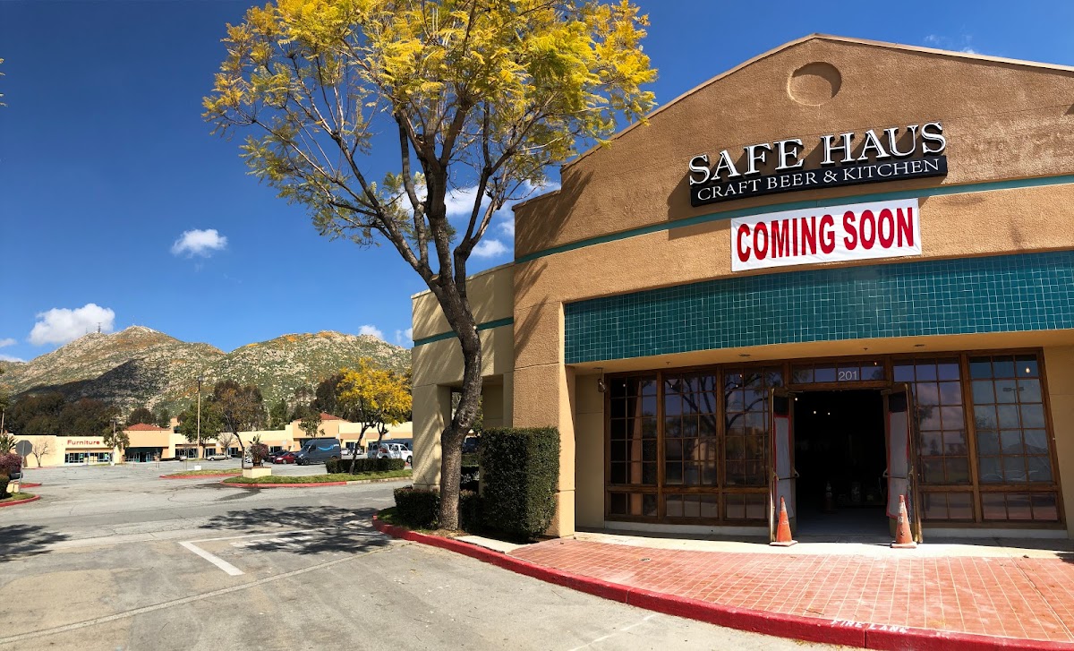 Safe Haus Craft Beer & Kitchen